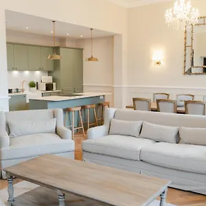 Royal Mile Apartment