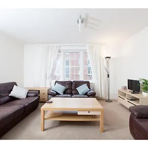 Attractive Leith Apartment
