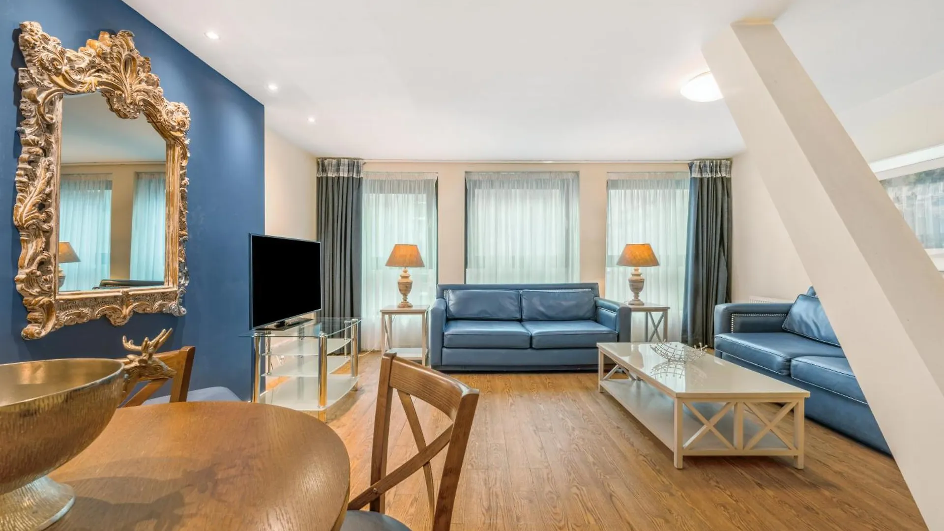 **** Апарт-отель Princes Street Suites Эдинбург Великобритания