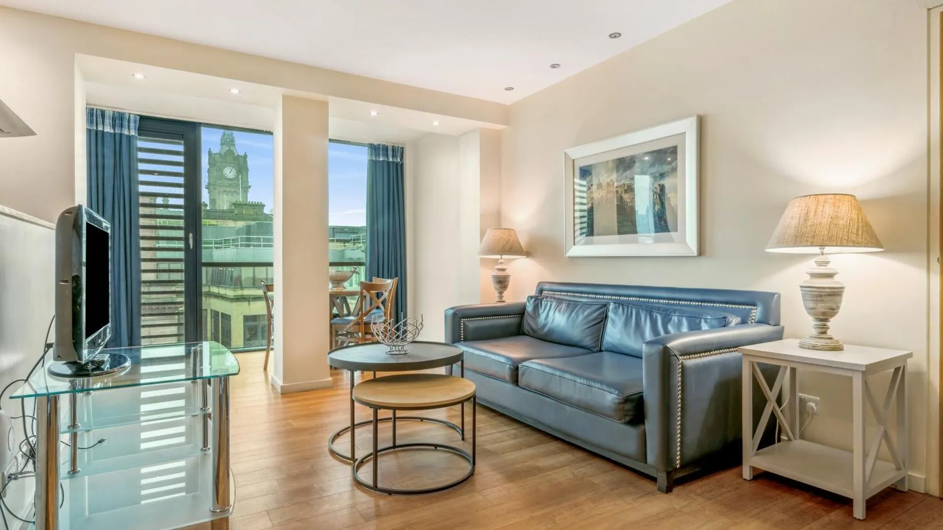 **** Апарт-отель Princes Street Suites Эдинбург Великобритания
