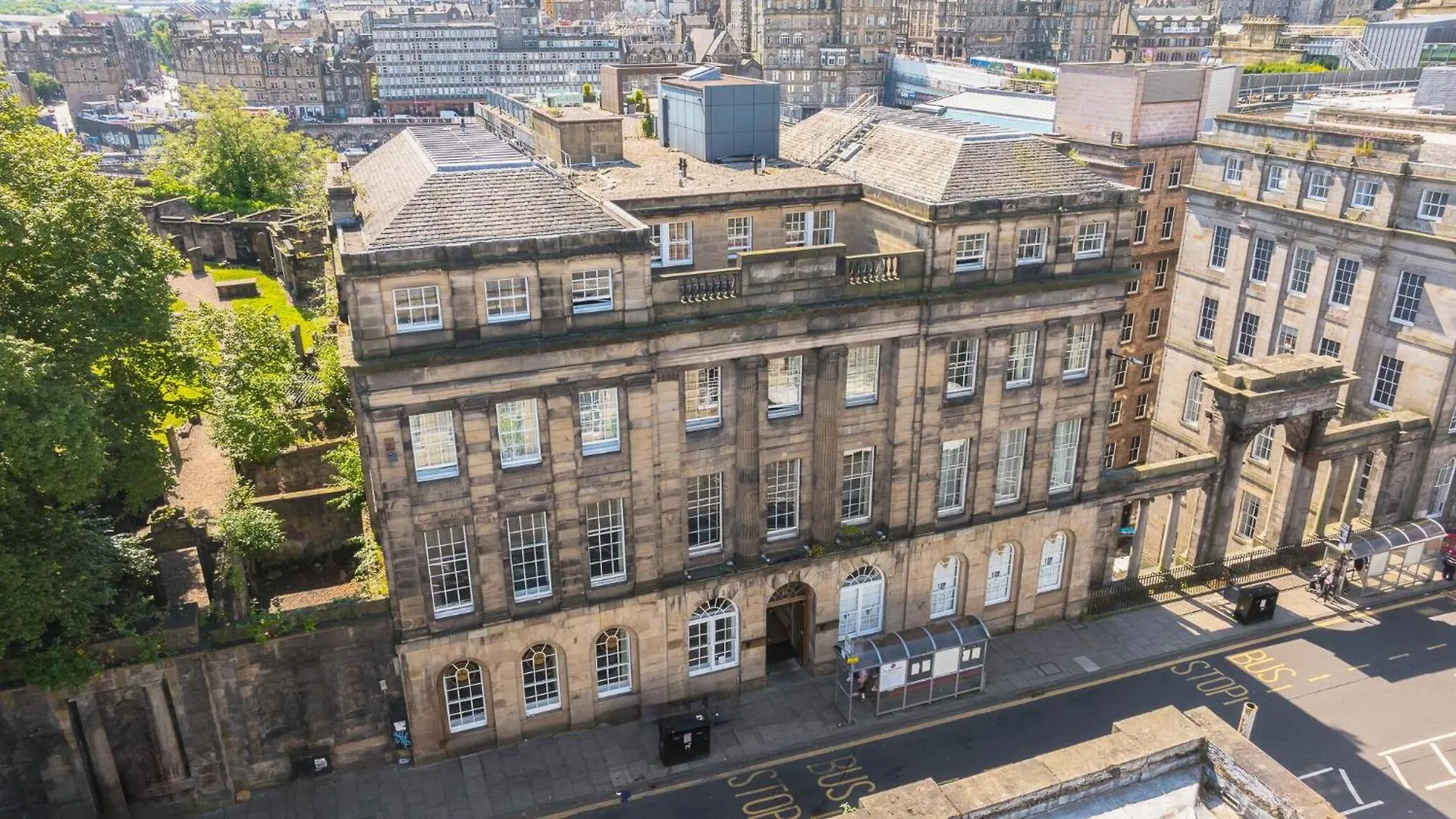 Princes Street Suites Эдинбург