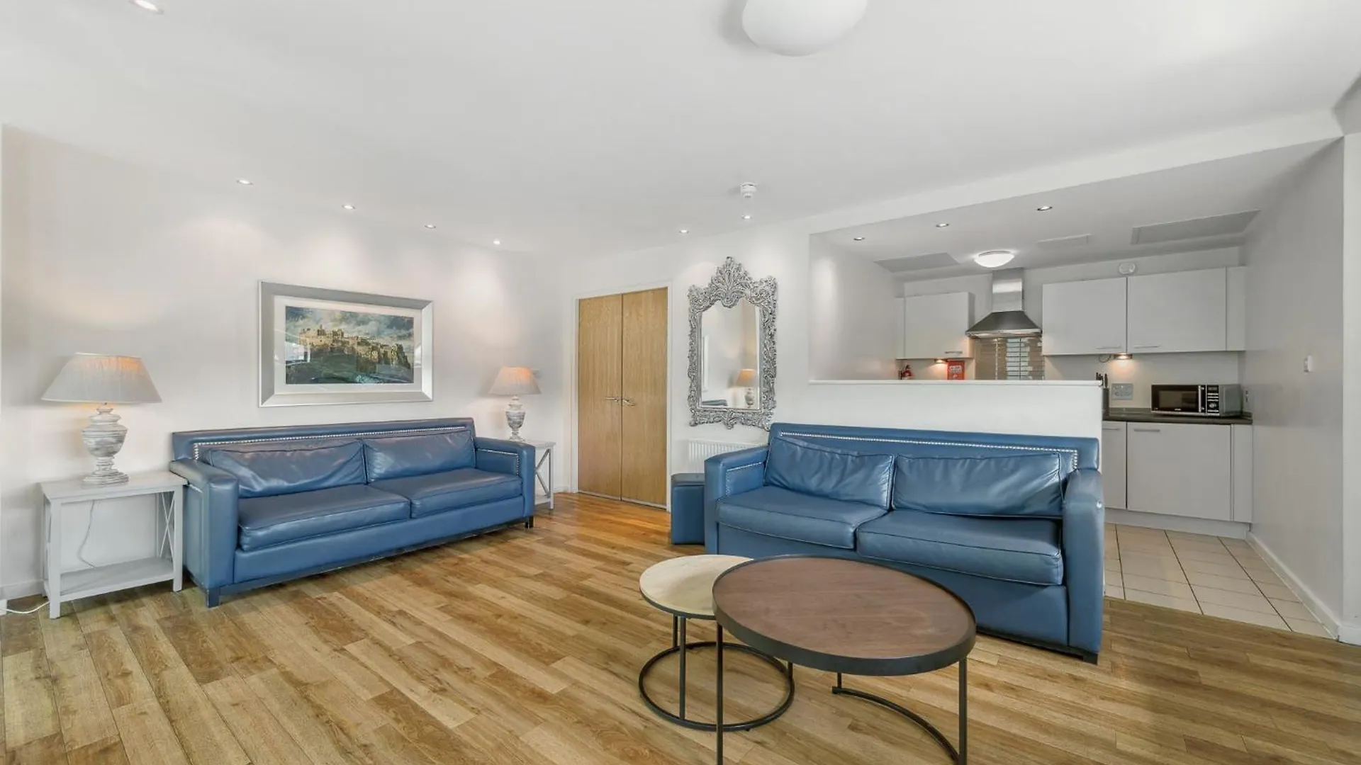 Princes Street Suites Эдинбург Великобритания