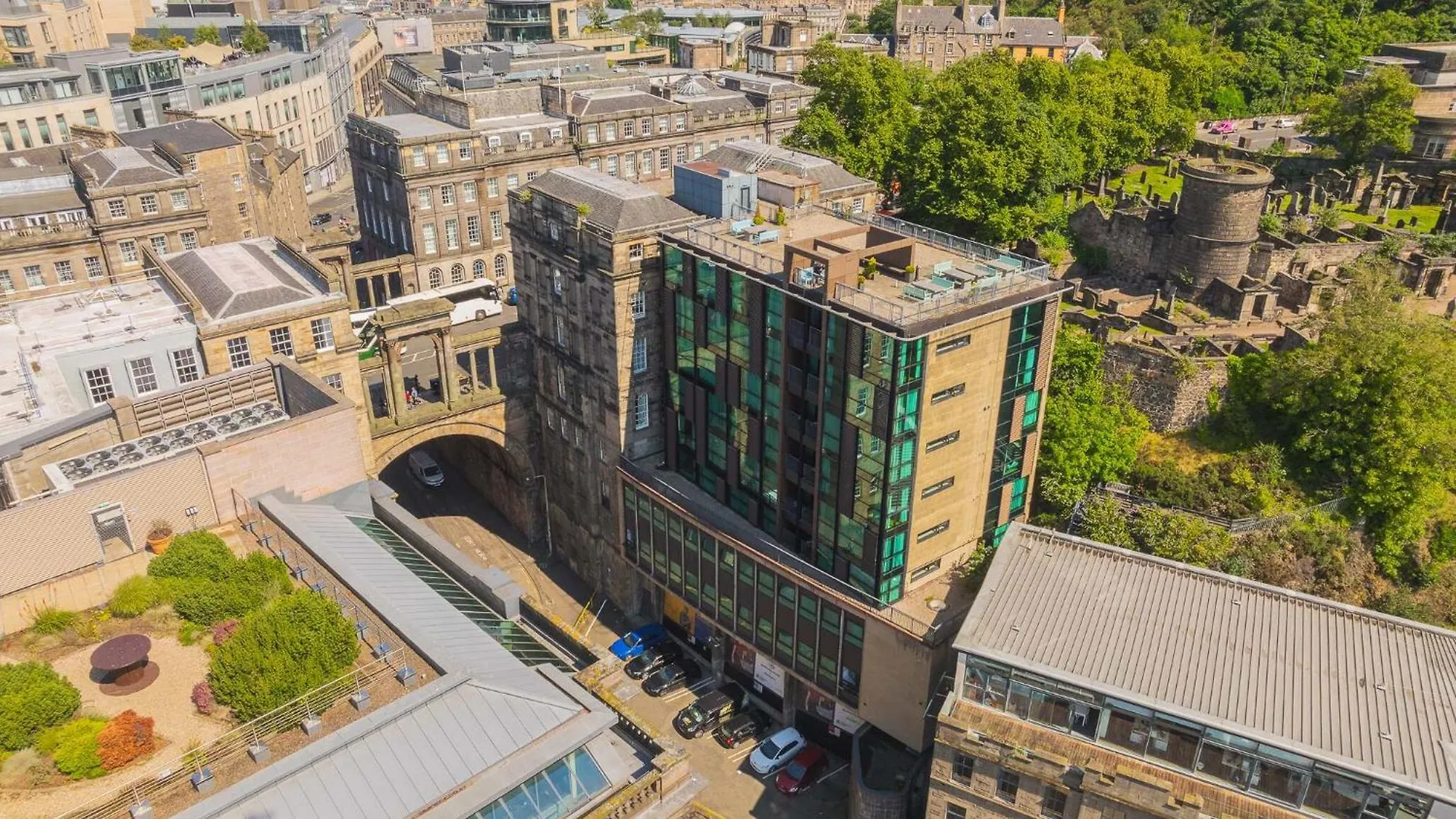 Апарт-отель Princes Street Suites Эдинбург