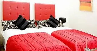 Princes Street Suites Edinburgh Aparthotel