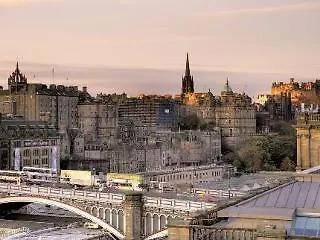 Princes Street Suites Edinburgh Aparthotel