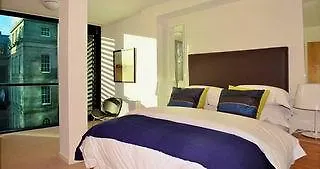 **** Aparthotel Princes Street Suites Edinburgh United Kingdom