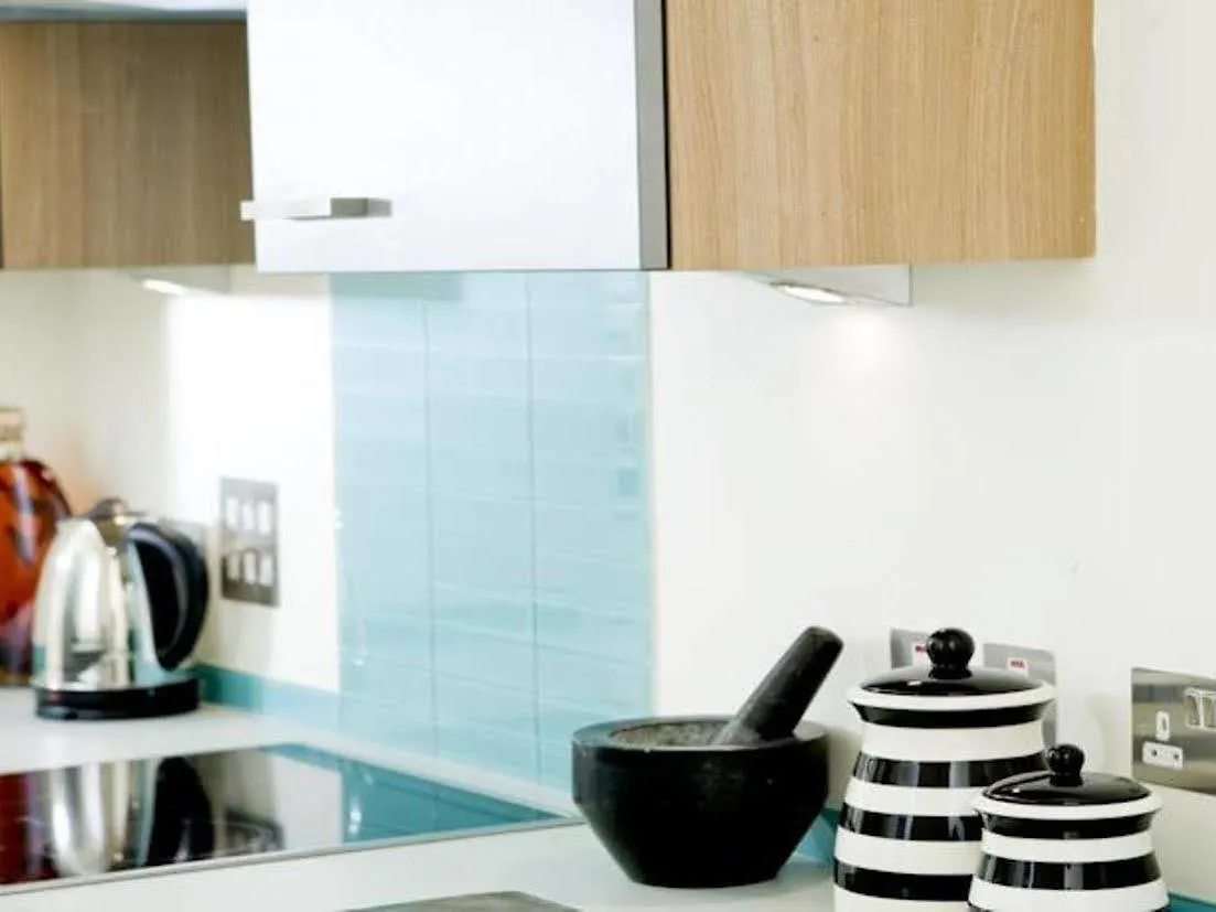 Princes Street Suites Edinburgh 4*,